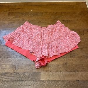 Flowy shorts